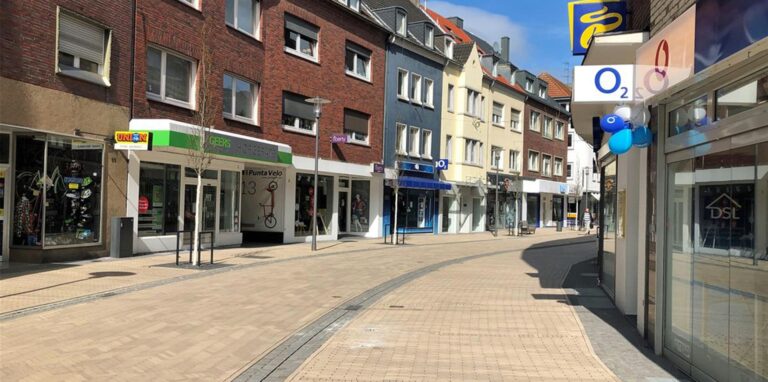 Von der Passantenbefragung erhoffen die Politiker sich Erkenntnisse über die Attraktivität der Dorstener Altstadt.