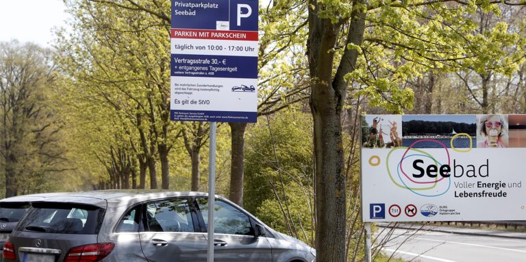 Am Seebadparkplatz gilt jetzt eine neue Parkregelung.