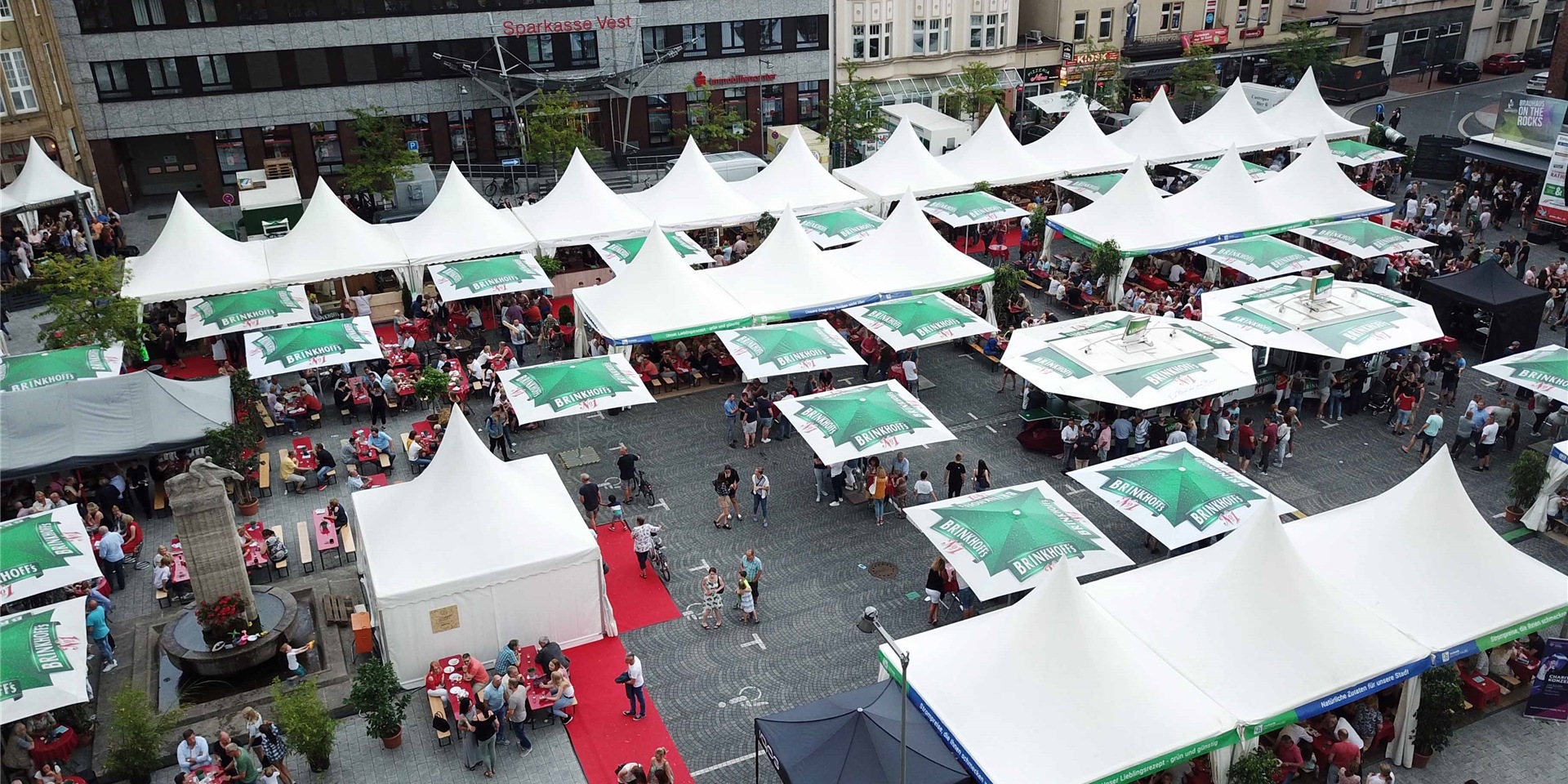 „Castrop kocht über“: So sah es zum Auftakt 2019 auf dem Marktplatz aus. Diesmal wäre das Schlemmerfest im Spätsommer möglich.