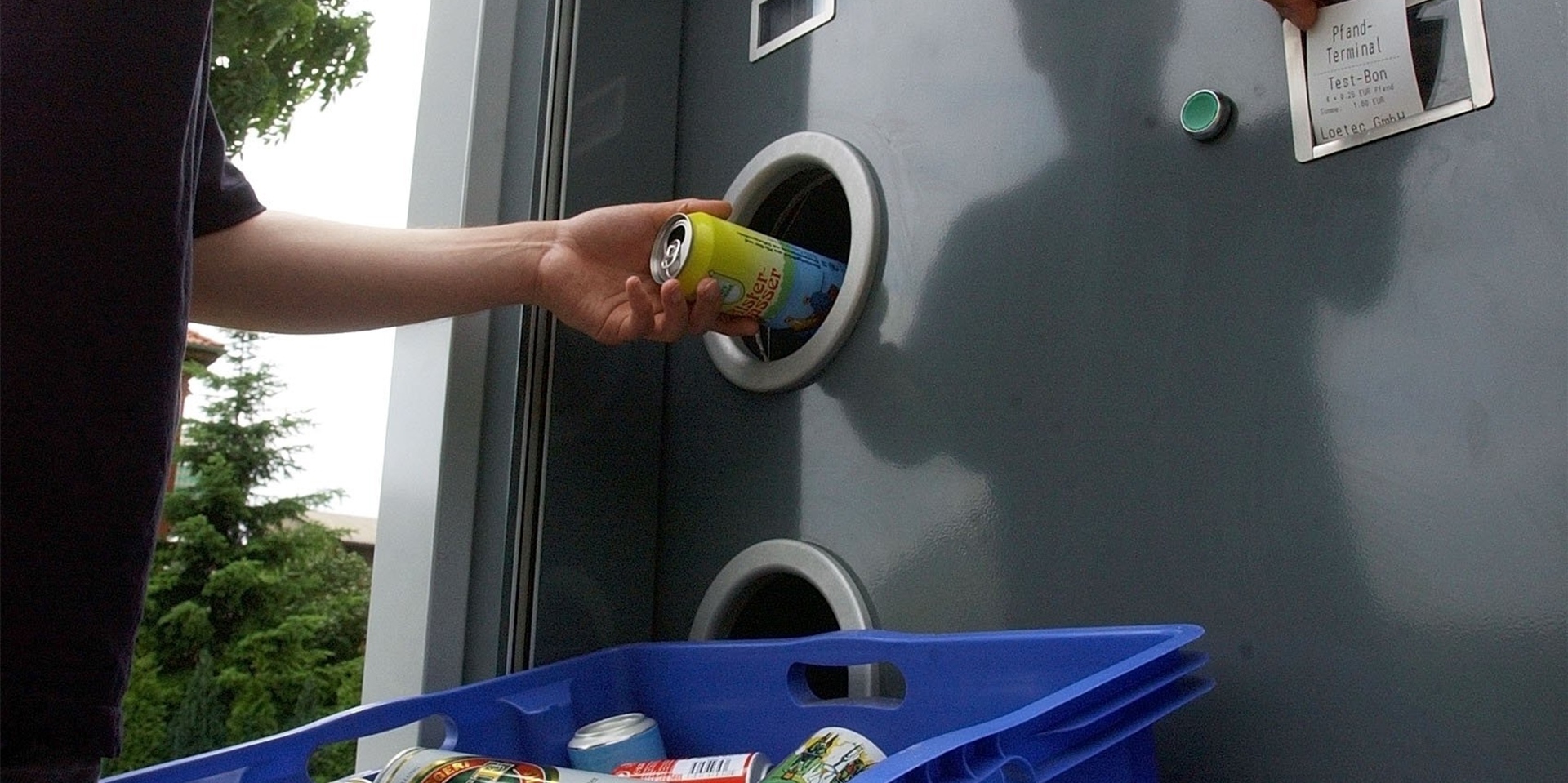 Ein 13-Jähriger ist im Sauerland an der Kasse eines Supermarktes als Pfandbetrüger aufgeflogen. (Symbolbild)
