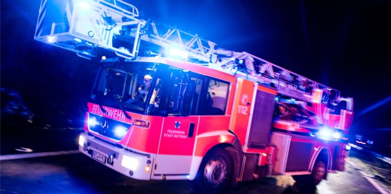 Die Feuerwehr rückte am Mittwoch zum Ostenhellweg aus (Symbolbild).