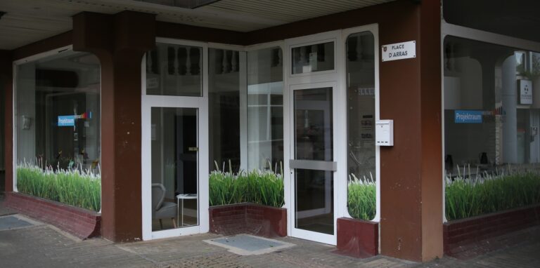 Die Sanierung und der Umbau des Projektraums von „Neustart Innenstadt“ am Place-d’Arras am Ende der Fußgängerzone an der Ewaldstraße sind nun abgeschlossen.