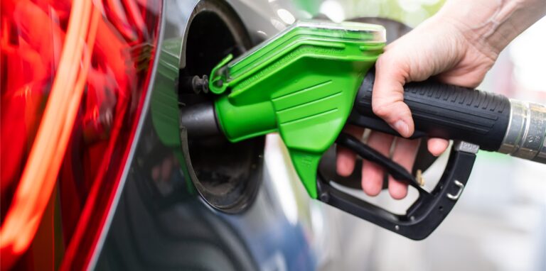 Um fossile Energien zu verteuern und klimaschonende Alternativen voranzubringen, gibt es ab 2021 einen nationalen CO2-Preis für die Bereiche Verkehr und Heizen.