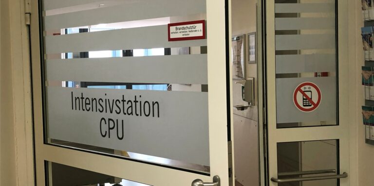 Die Intensivstation am EvK: Wer schlimm an Corona erkrankt, liegt hier. Doch wie viele Castrop-Rauxeler könnten das Virus schon gehabt haben, ohne es gemerkt zu haben?