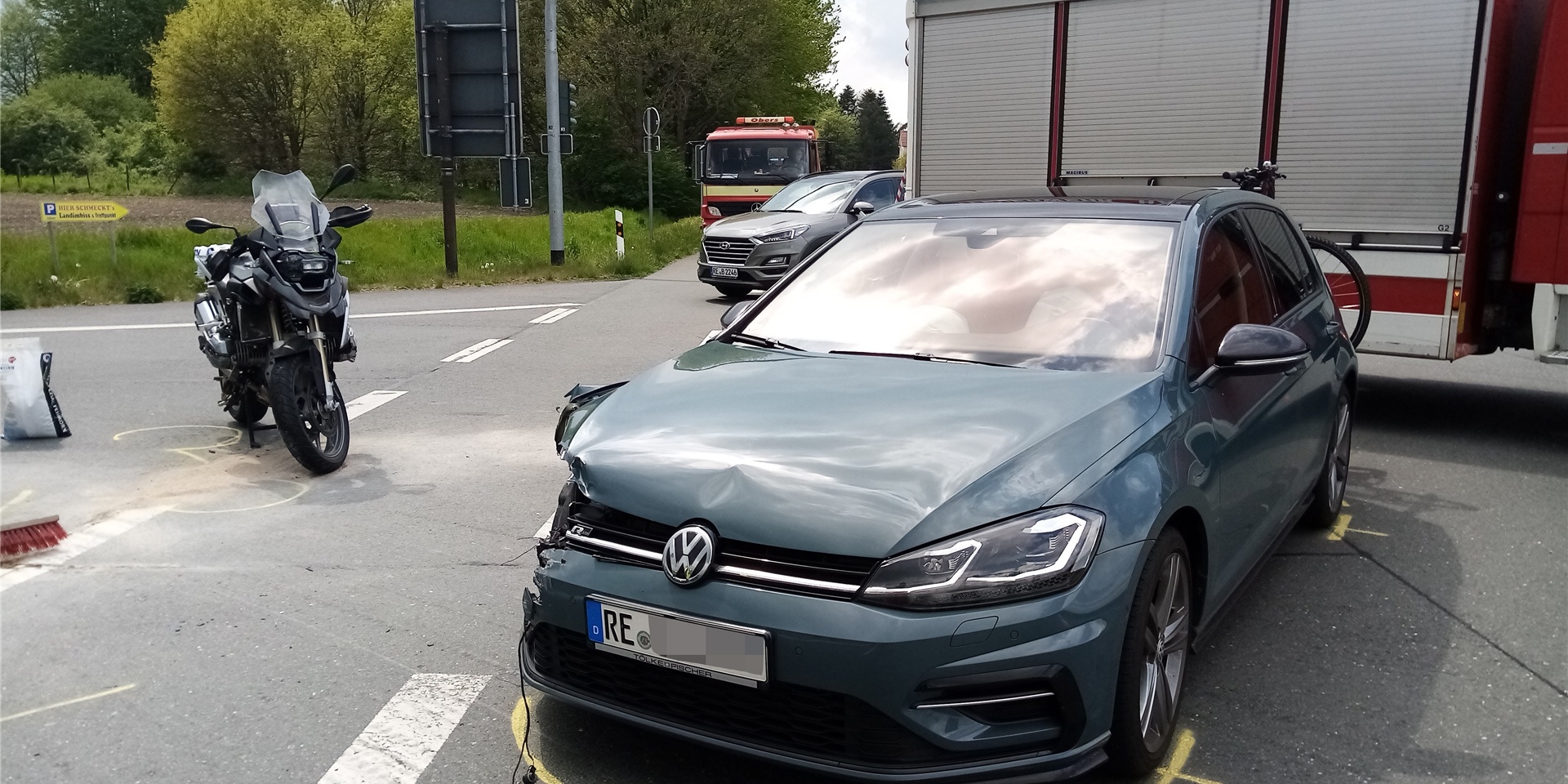 Das Motorrad und der Pkw stießen auf der Kreuzung Sythener Straße / Münstertstraße zusammen.