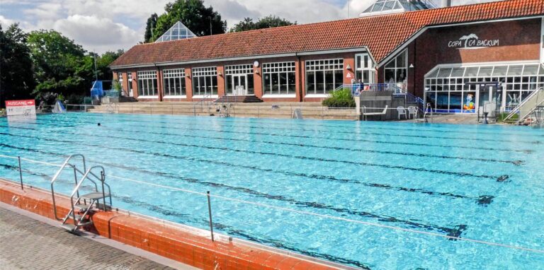 Das 50-Meter-Schwimmerbecken im Freibad am Copa Ca Backum öffnet jetzt wieder.
