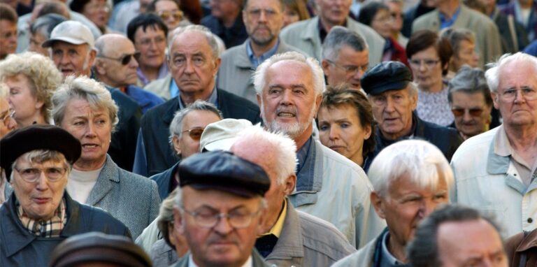 Auch in Dorsten leben immer mehr alte Menschen (Symbolbild).