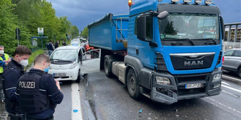 Im Feierabend-Verkehr gab es einen Unfall auf der Marler Straße.