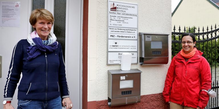 Meike Ketzner-Wruck (l.) und Jamal Farah beraten im Psychologischen Beratungszentrum in Haltern.
