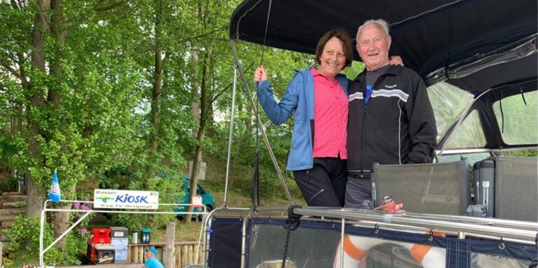 Nach dem Schock ein Blick nach vorn: Walter Wiethoff konnte in seiner Aufregung auf seine Tochter Silvia zählen.