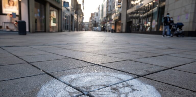 Inzidenzen sinken – doch wann fällt die Maskenpflicht?