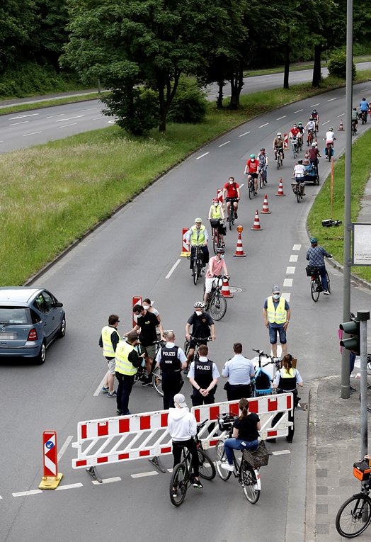 Rund 300 Meter lang war die Strecke,. die die Radfahrer auf der Hervester Straße zurücklegen konnten.