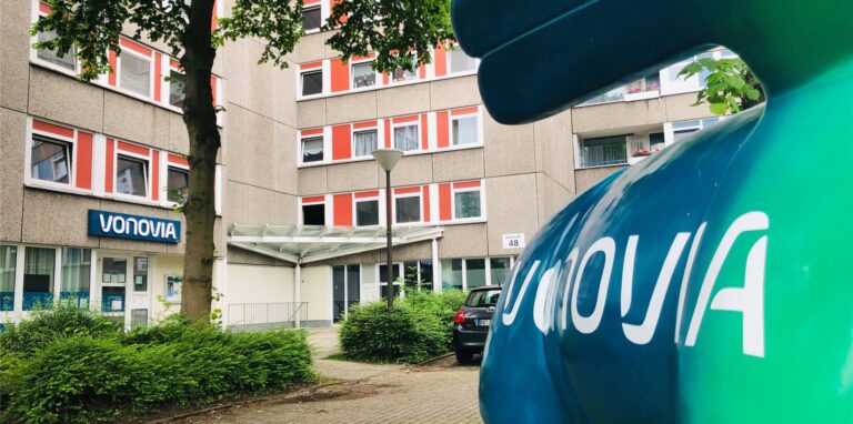 Einen großen Wohnungsbestand unterhält die Vonovia unter anderem hier an der Dörwerstraße in Nette. Vonovia ist der größte Wohnungsanbieter in Dortmund.