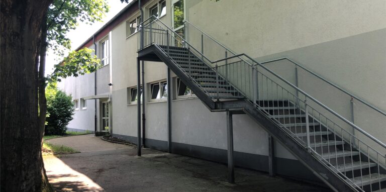 Hier geht es in das Gebäude für die fünften Klassen der neuen Gesamtschule in Ickern.