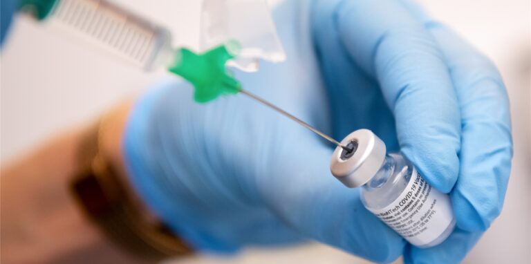 Der Covid-19-Impfstoff von Biontech/Pfizer scheint auch vor der Delta-Variante gut zu schützen.