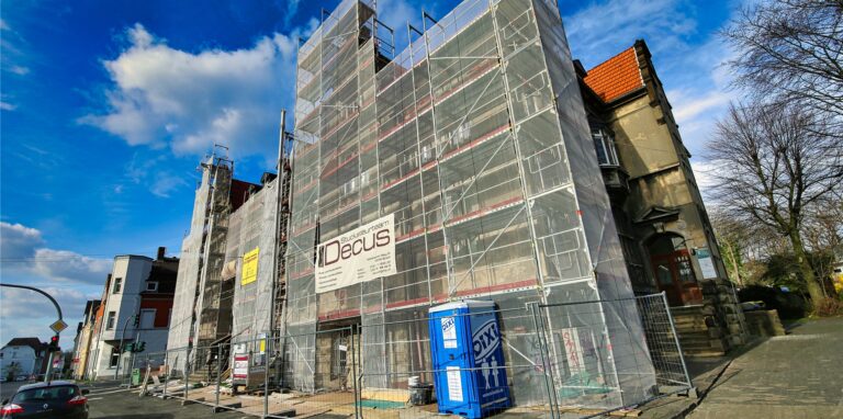 Das Alte Castrop-Rauxeler Rathaus an der Ringstraße ist zurzeit eine Baustelle.