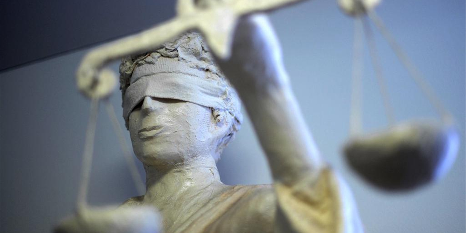 Eine Statue der Justitia