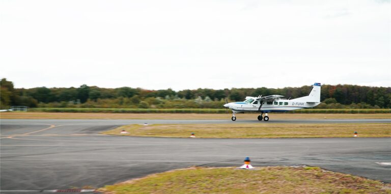 Die Fluglinie Meerexpress bringt Bürger aus NRW in einer Stunde auf die nordfriesischen Inseln.