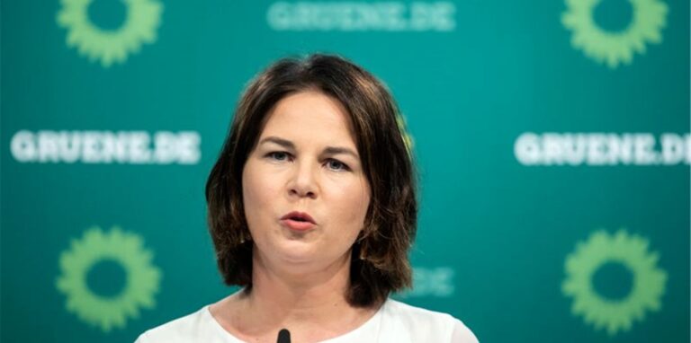 Grünen-Kanzlerkandidatin Annalena Baerbock wird vorgeworfen, in ihrem Buch aus anderen Medien abgeschrieben zu haben. Foto: Bernd von Jutrczenka/dpa