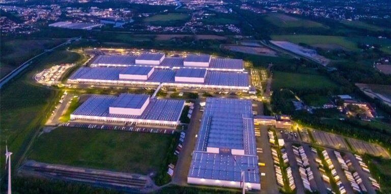 Unter anderem das Ikea-Logistikzentrum im Dortmunder Westen ist von der Evakuierung betroffen.