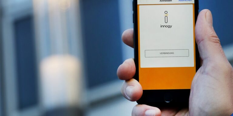 Die Steuerung von Straßenlaternen per Smartphone – auch das könnte in der Smart City Herten Realität werden.