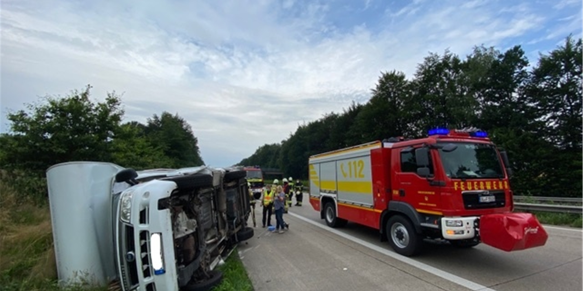 Das Wohnmobil des Halterner Paares kippte auf die Seite.