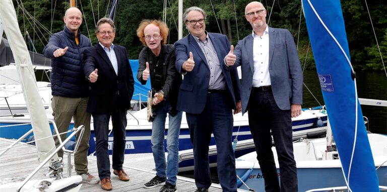 Freuen sich auf Sommer am See 2021, v.l.: Christian Zehren, Benno Schrief, Cookie Mußmann, Carsten Schier und Olaf Büchter.