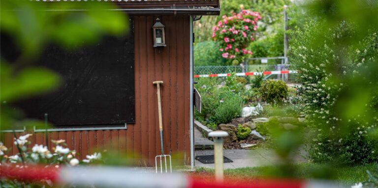 Die Ermittlungen im Missbrauchskomplex Münster starteten in dieser Gartenlaube. Nach dem Hauptprozess steht jetzt die Mutter eines Opfers vor Gericht.