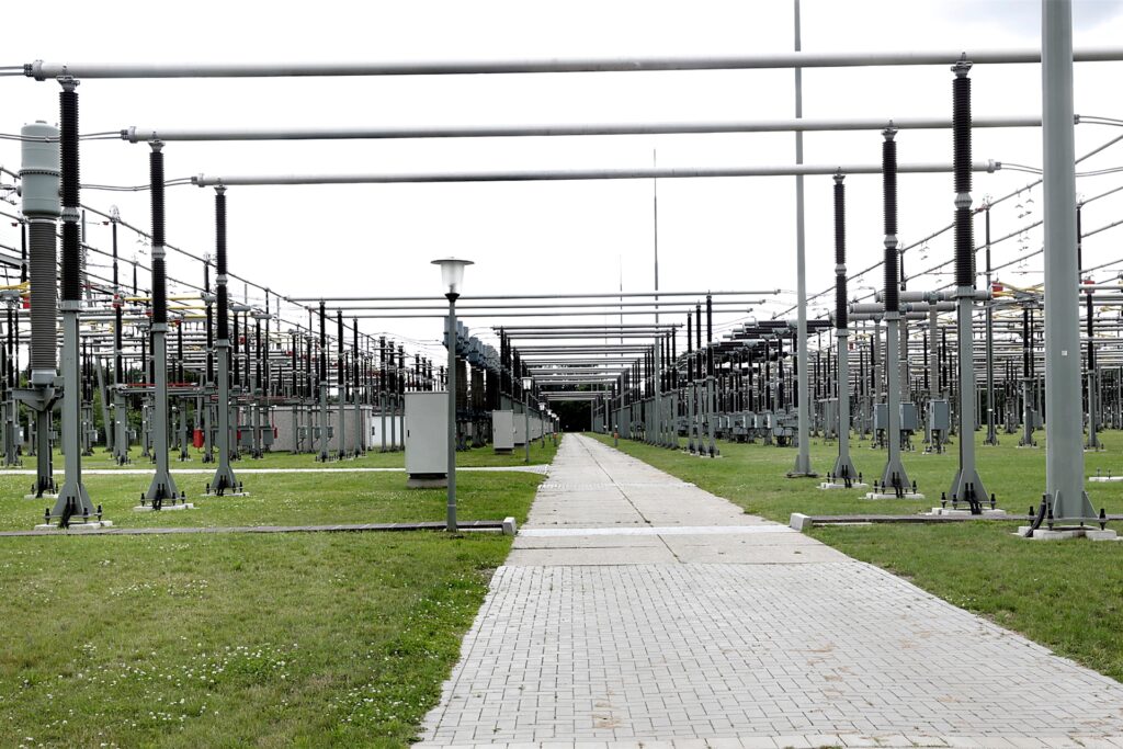 Das Umspannwerk Kusenhorst erstreckt sich über etwa einen Kilometer.