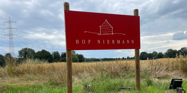Der Hof Niermann in Waltrop am Stadtrand von Castrop-Rauxel. ist ein beliebter Ort zum Heiraten.