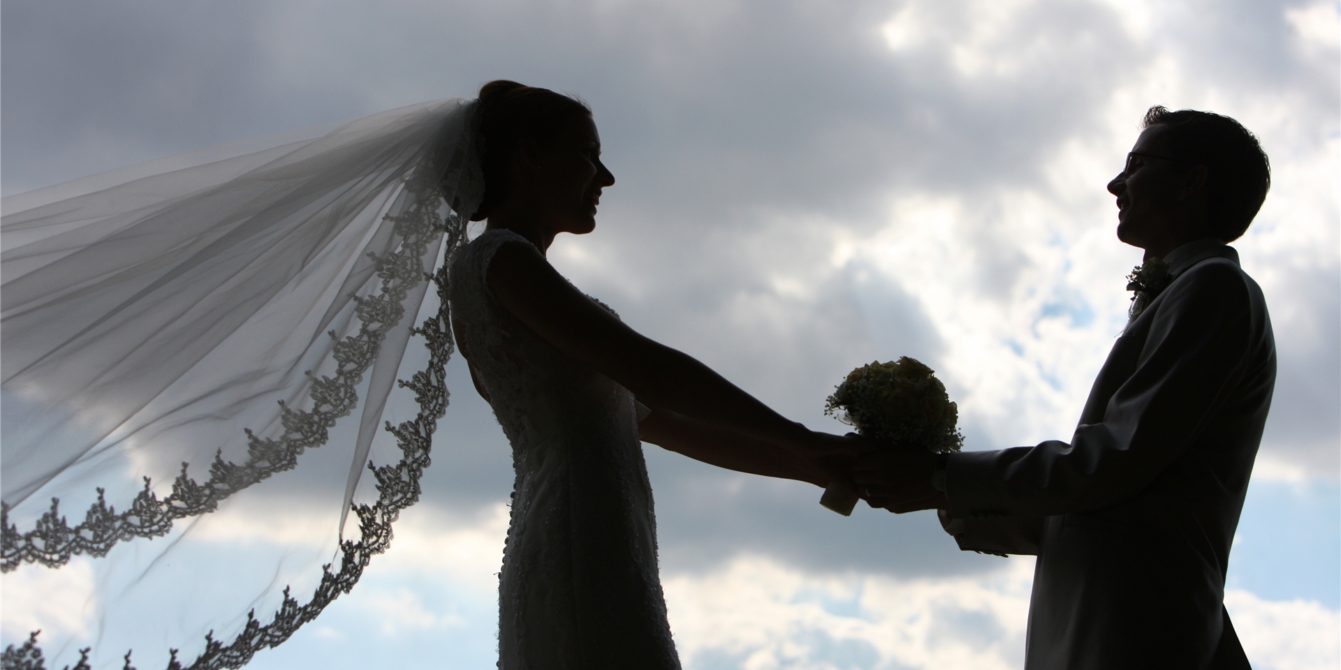 Ein Hochzeitspaar.