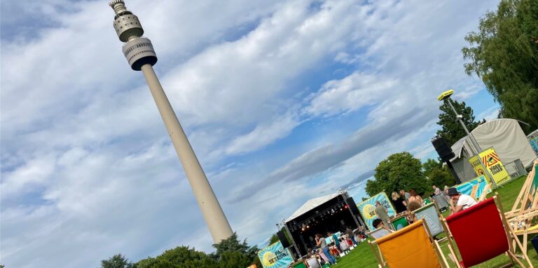 Chillen unterm Florian: Die DJ Picknicks finden unter Corona-Bedingungen im Westfalenpark statt.