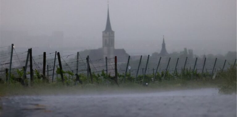Laut Weltklimabericht wird es immer häufiger Starkregen geben. Foto: Karl-Josef Hildenbrand/dpa