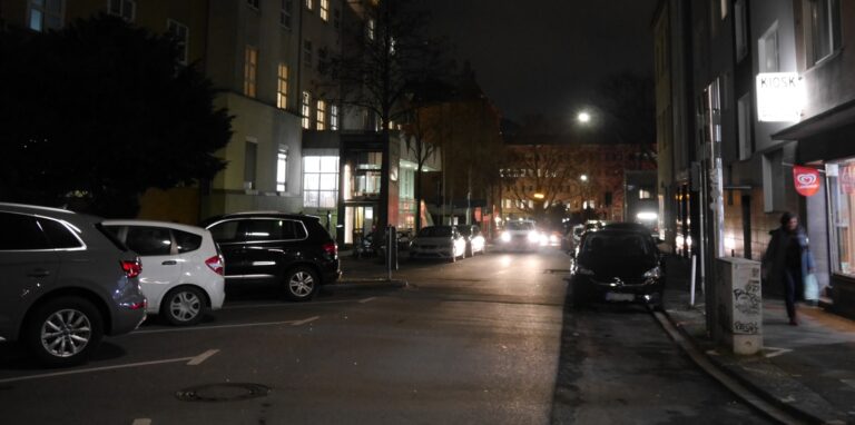 An der Johannesstraße im Klinikviertel ereignete sich im Februar 2020 der Überfall der Schalke-Hooligans auf die BVB-Ultras.