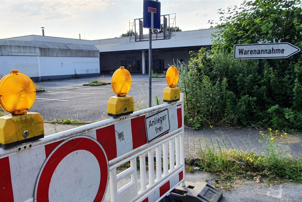 title attribut Ende Januar 2021 gingen im Bertlicher Real-Markt die Lichter aus.