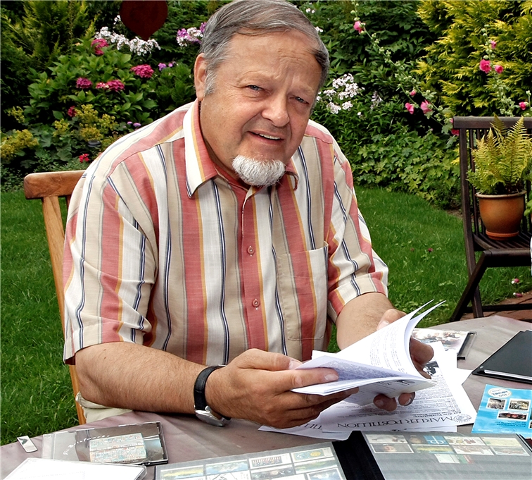 title attribut Seit Jahrzehnten engagiert sich Klaus Kahl für den Briefmarkensammerverein Marl.