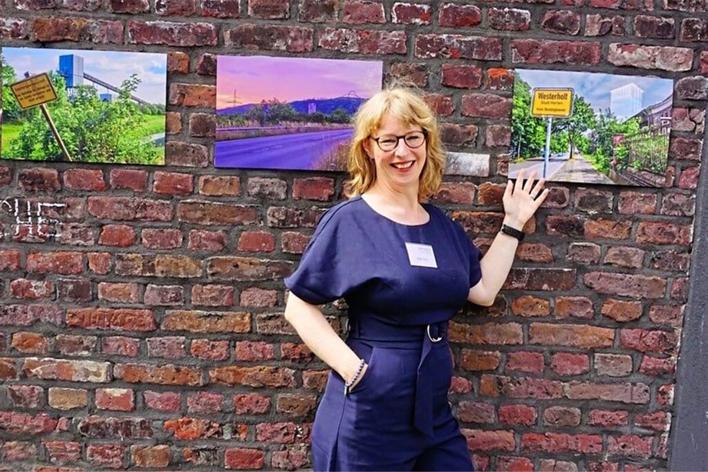 title attribut Eine alte Mauer kann auch als Leinwand herhalten. Dieses Potenzial erkannte Anwohnerin und Hobbyfotografin Anke Grau in der alten Ziegelsteinmauer im Alten Dorf in Westerholt.