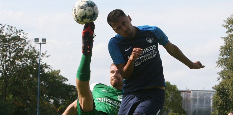 Denis Toskai (r.) und BWWL sind in Dorsten haushoher Favorit.