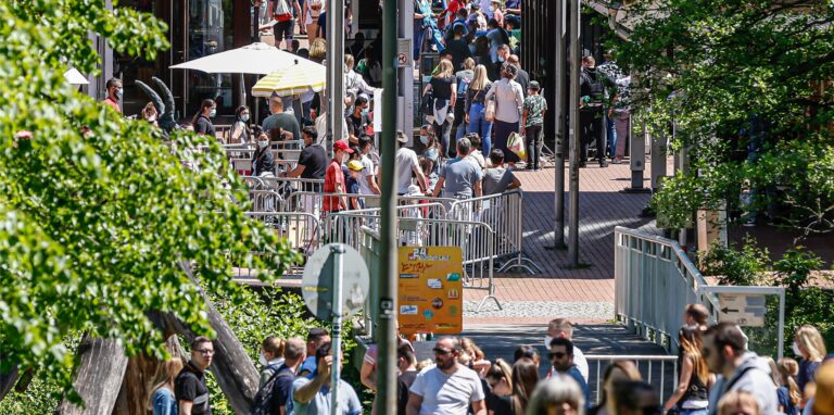 Der Zoo Dortmund ist ein beliebter Touristenmagnet. Aktuell können jedoch bei weitem nicht alle Tiere beobachtet werden. Grund sind umfangreiche Umbauarbeiten (Archivbild).