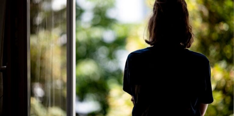 Lockdown und Lockerungen – auf die sich verändernden Lebensbedingungen reagieren Menschen ganz unterschiedlich.