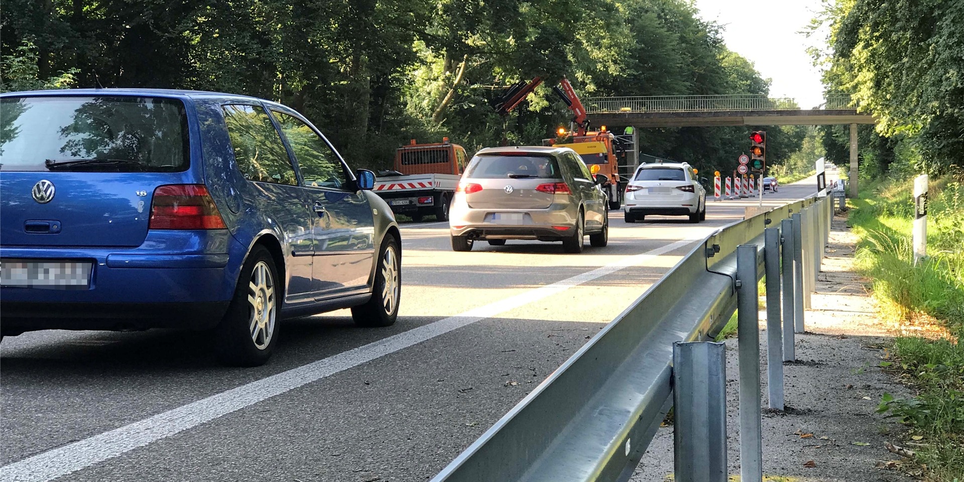 In der Baustelle auf der Münsterstraße hat es am Montagabend einen Unfall mit hohem Sachschaden gegeben.