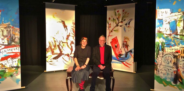 Mitten im Bühnenbild von „HerzZeit – Ingeborg Bachmann trifft Paul Celan“, gestaltet von Kornelius Wilkens aus Berlin: Barbara Kleyboldt und Rüdiger Trappmann.