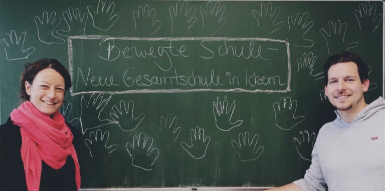 Dr. Kerstin Bröker und der kommissarische stellvertretende Schulleiter Thomas Spieß haben das Konzept für die Neue Gesamtschule Ickern entwickelt.