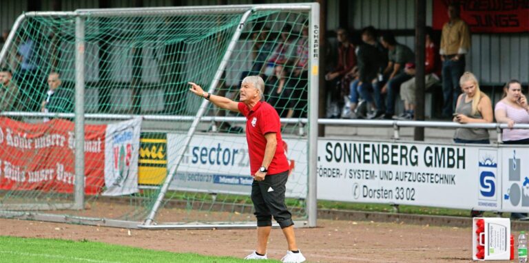 Werner Platzer ist nach sehr erfolgreichen Jahren in der Jugend des VfB Hüls seit fünf Jahren Bestandteil des Trainerteams bei den Senioren. Zum 1. Januar wird er Sportlicher Leiter am Badeweiher.