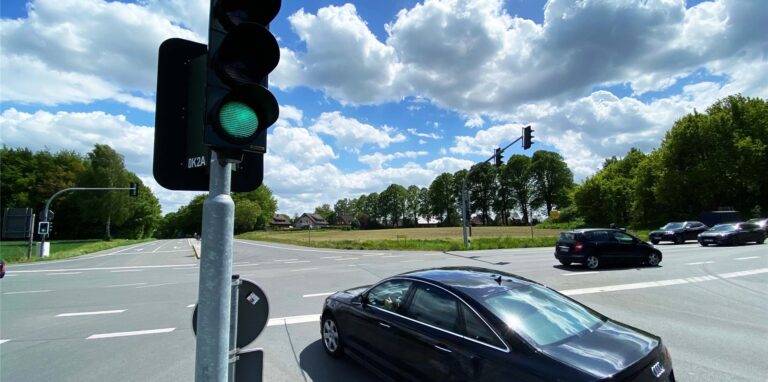 An der Kreuzung Münsterstraße / Sythener Straße wird eine neue Ampelschaltung für Linksabbieger ein gerichtet. Der Zeitpunkt steht aber noch nicht fest.