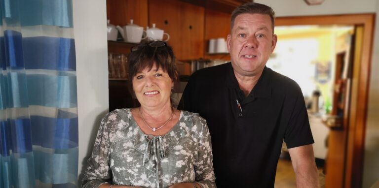 Petra Paulus, Kellnerin und Stephan Witucki, Inhaber des Zum Kaffeekännchen.