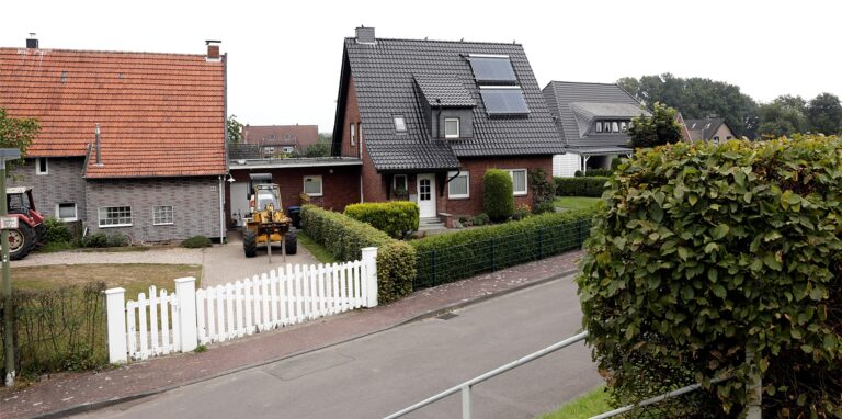 Im Dorf Flaesheim bleiben viele Haushalte ohne schnelles Internet.