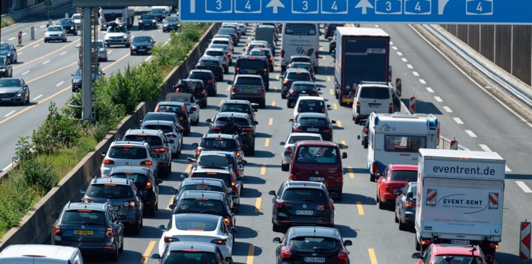 Auf der A3 bei Mülheim an der Ruhr ist es zu einem Unfall gekommen. (Symbolbild)