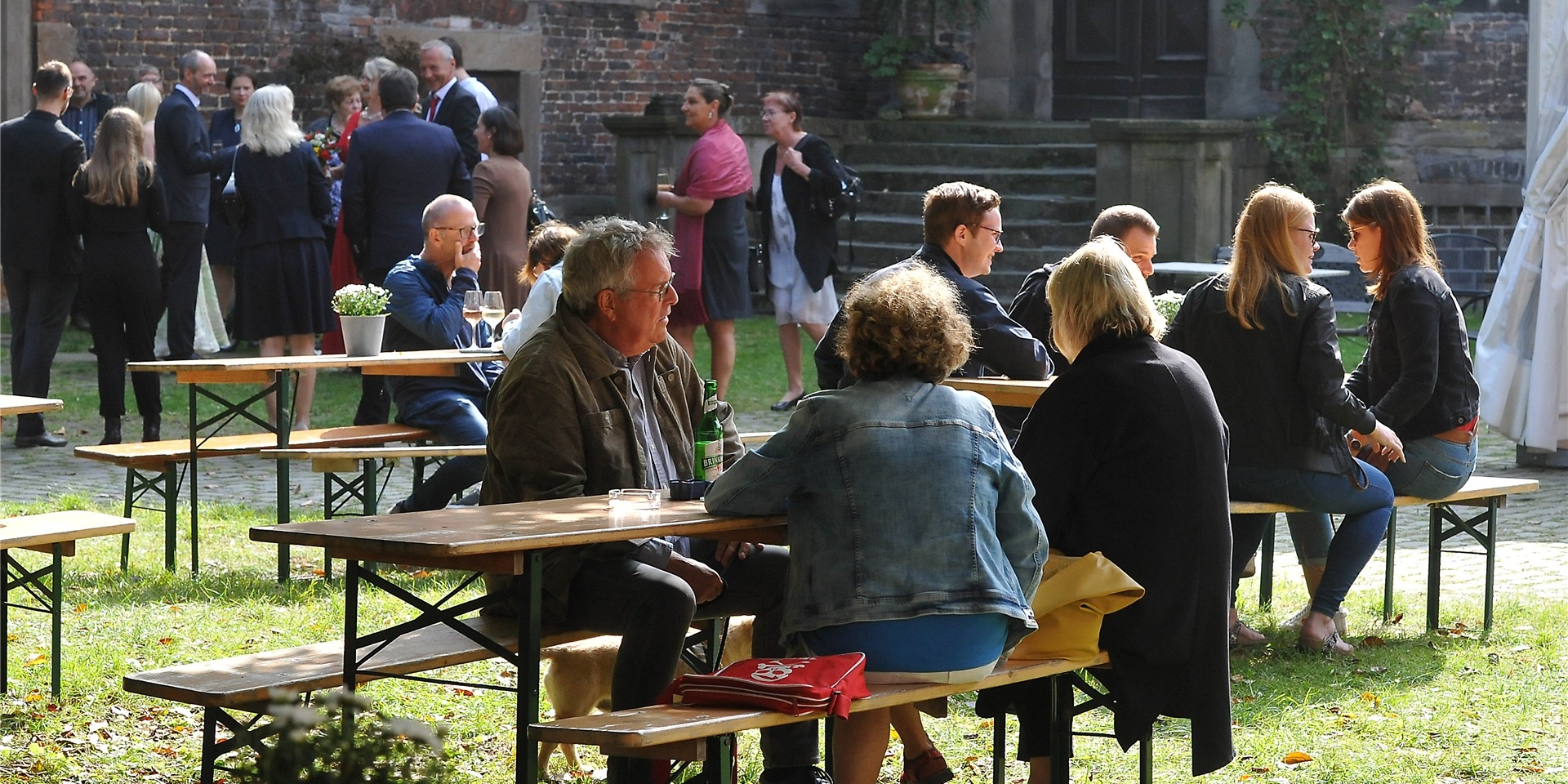 Viel los war beim Weinfest auf Schloss Bladenhorst.