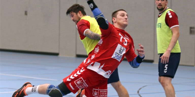 In Recklinghausen nur Zuschauer: Björn Tögemann fällt nach den Verletzungen aus dem Hattingen-Spiel am Freitagabend vermutlich aus.